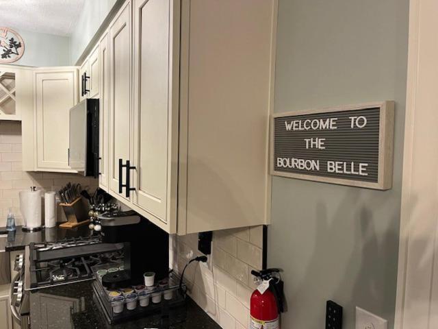 Bourbon Belle Of Bardstown Villa Exteriör bild